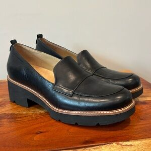 Black Naturalizer Derry Lug Sole Loafer Women’s size 9.5